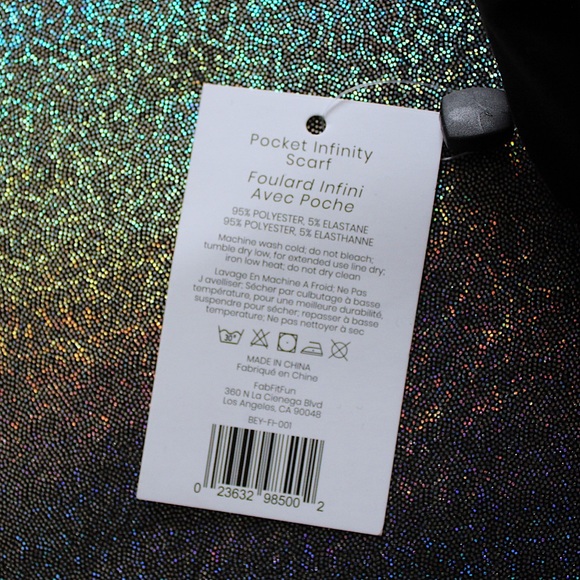 ✨ Beyond Yoga Pocket Infinity Scarf - Picture 2 of 4